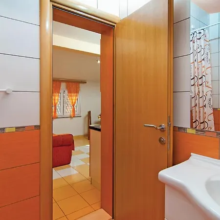 Otok דירה טרוגיר