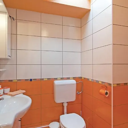 Apartament Otok *