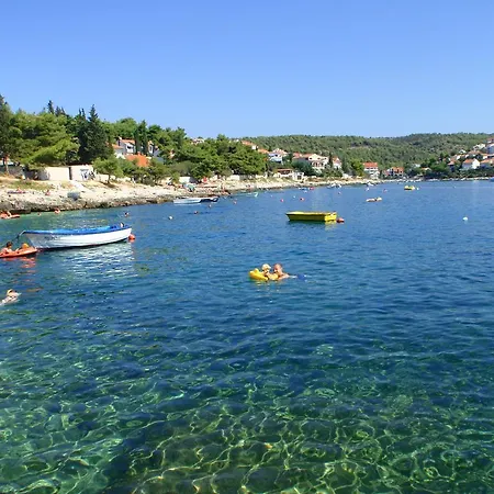 Otok Апартаменти *