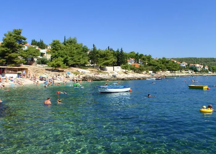 Otok Τρογκίρ
