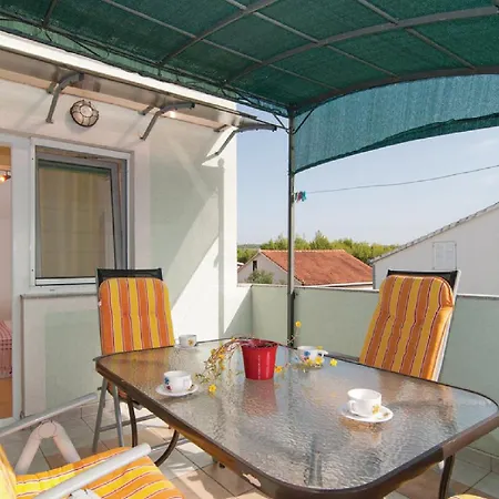 Apartment Otok *